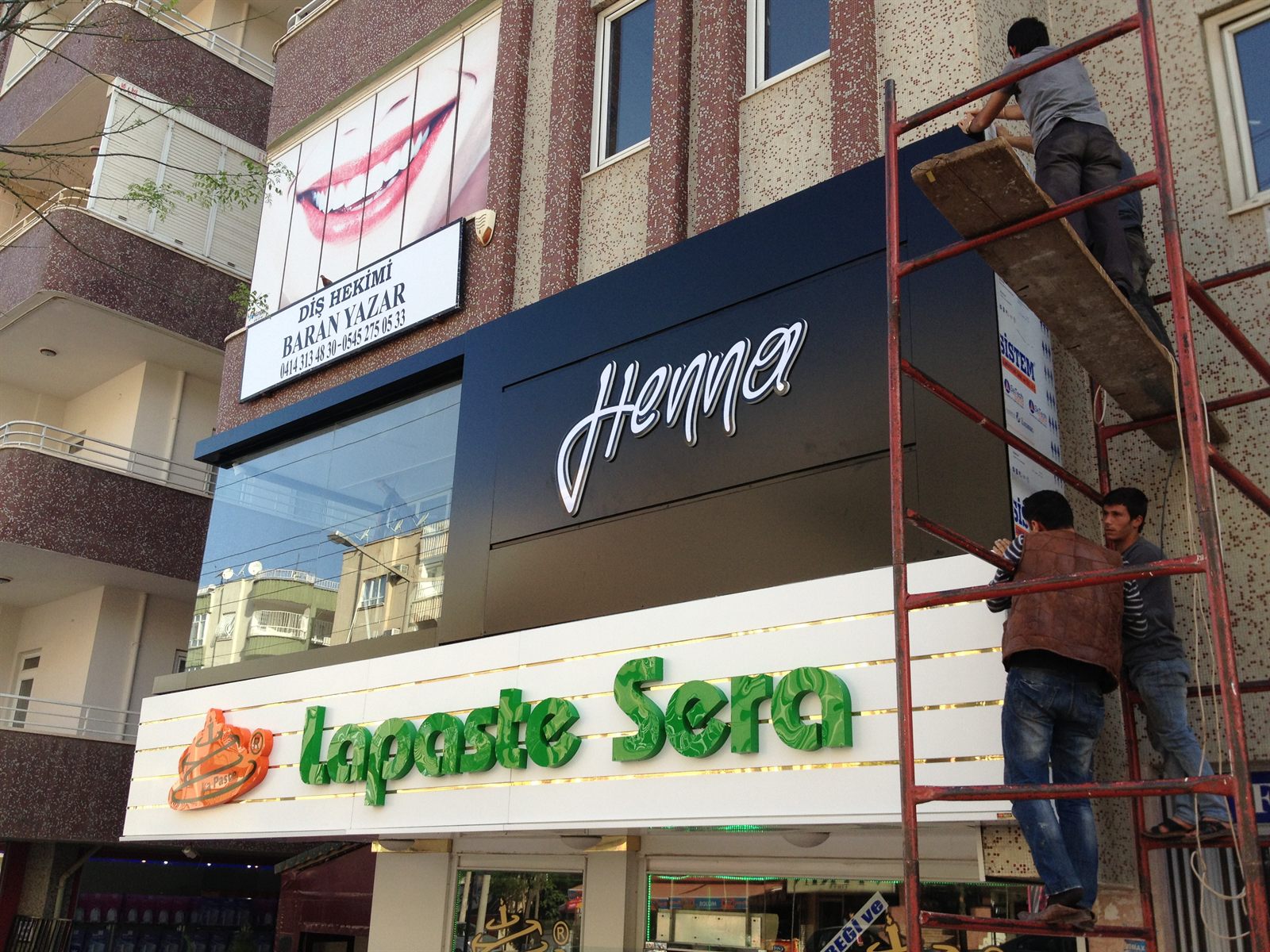Cephe Reklamı — Çalışma 17